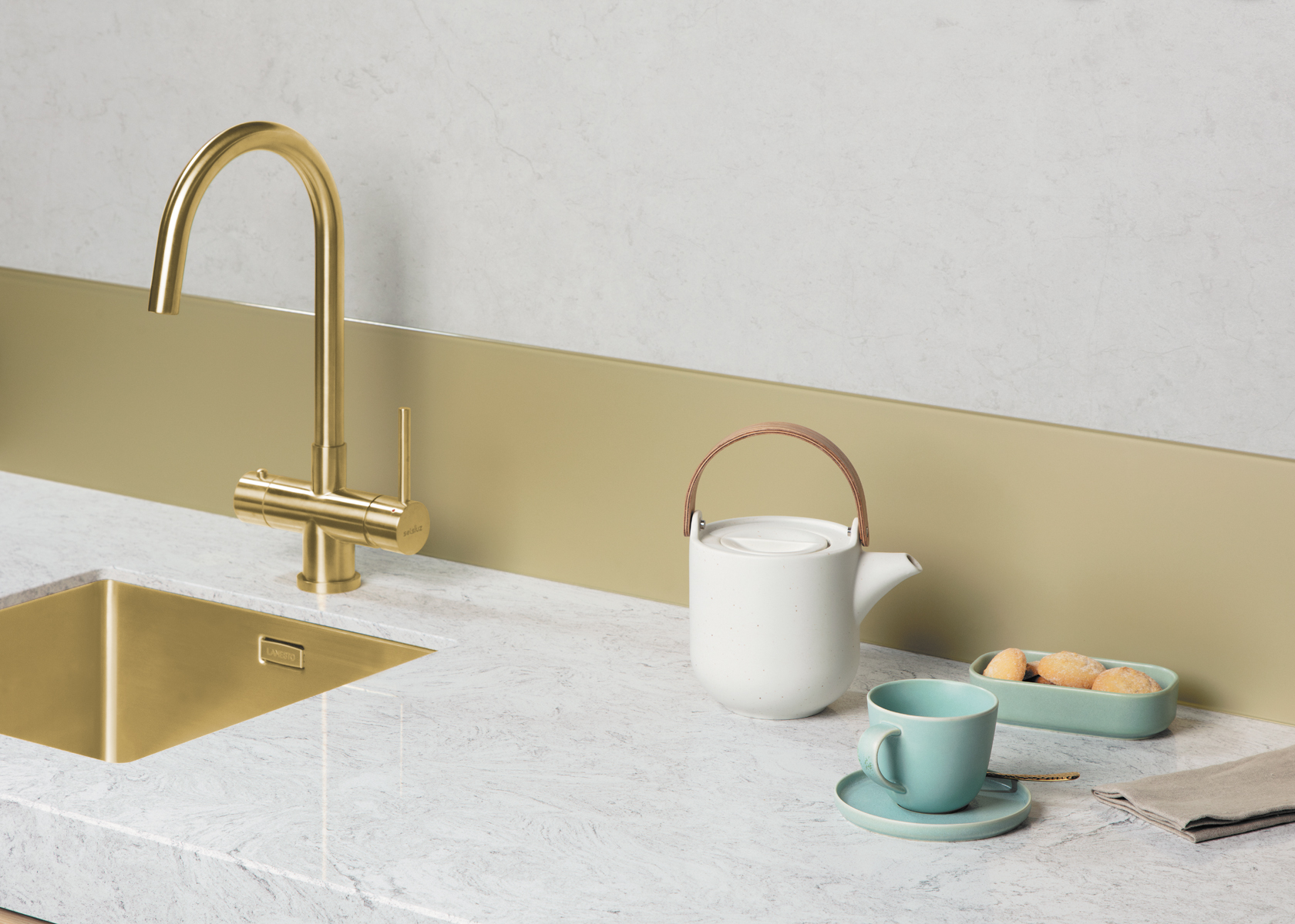 Obsidiana Volcano Cold Dekker Zevenhuizen fertigt rückwände nach maß